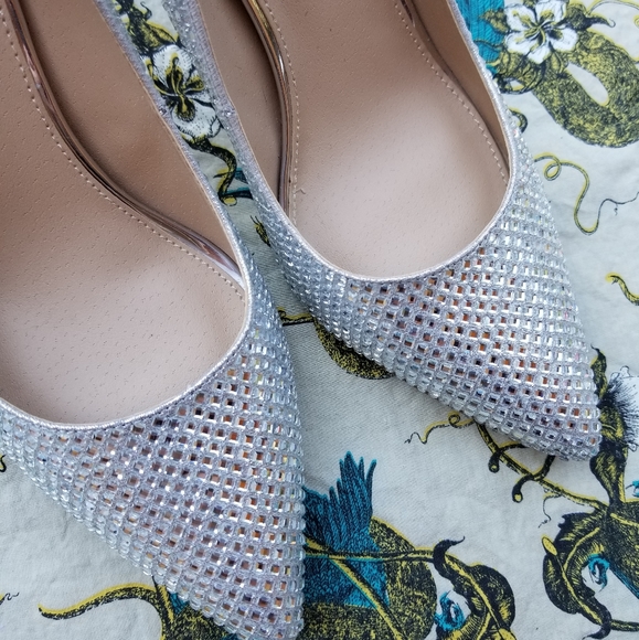 Steve Madden Laveda Crystal Pumps (Size 8.5) - Picture 5 of 11